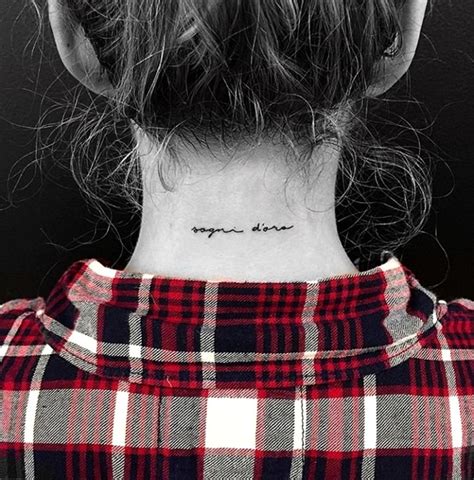 30 tatuajes en la nuca con significado para mujeres y hombres